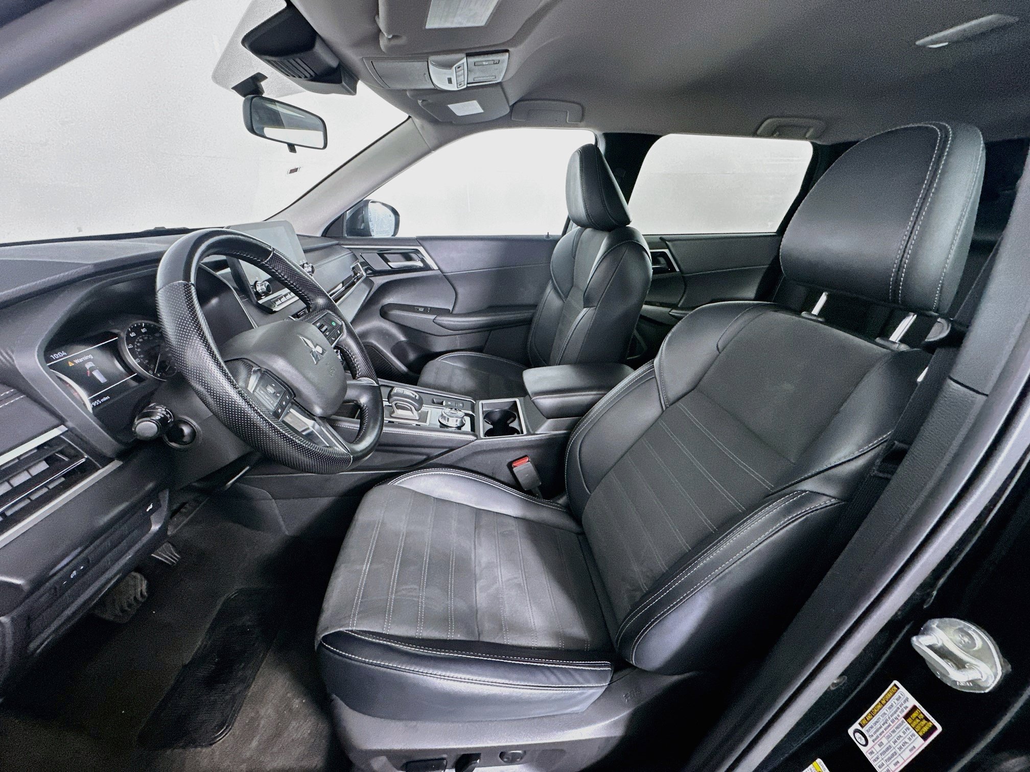 Used 2024 Mitsubishi Outlander SE Black Edition AWD/4WD image 13