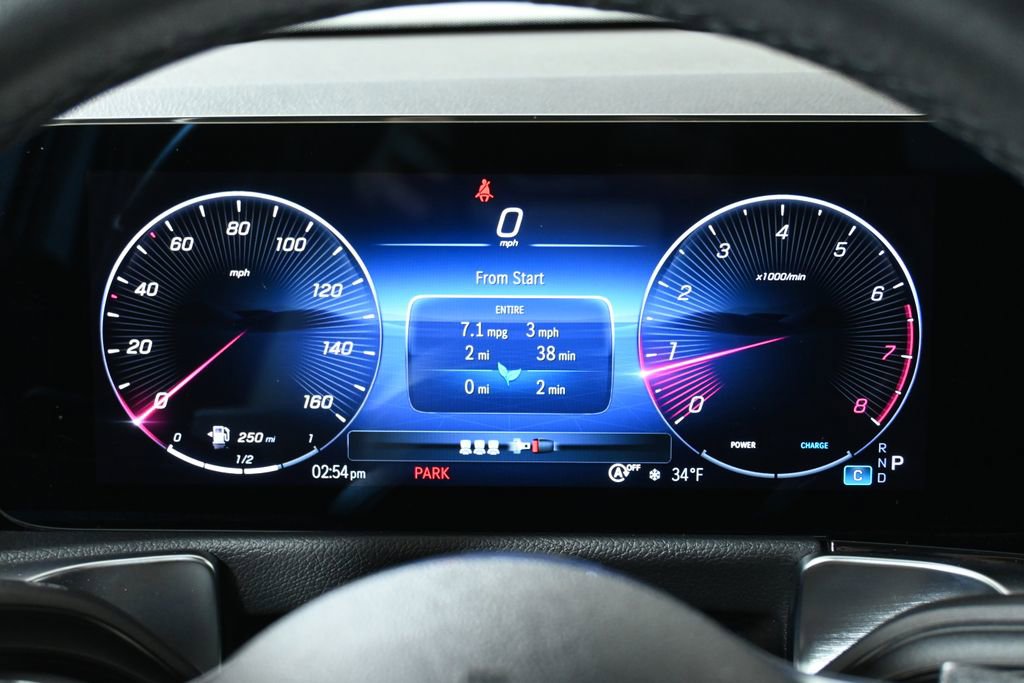 Used 2025 Mercedes-Benz GLB 250 4MATIC image 19