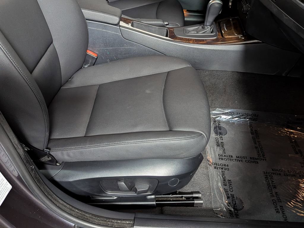 Used 2006 BMW 325i Sedan image 28