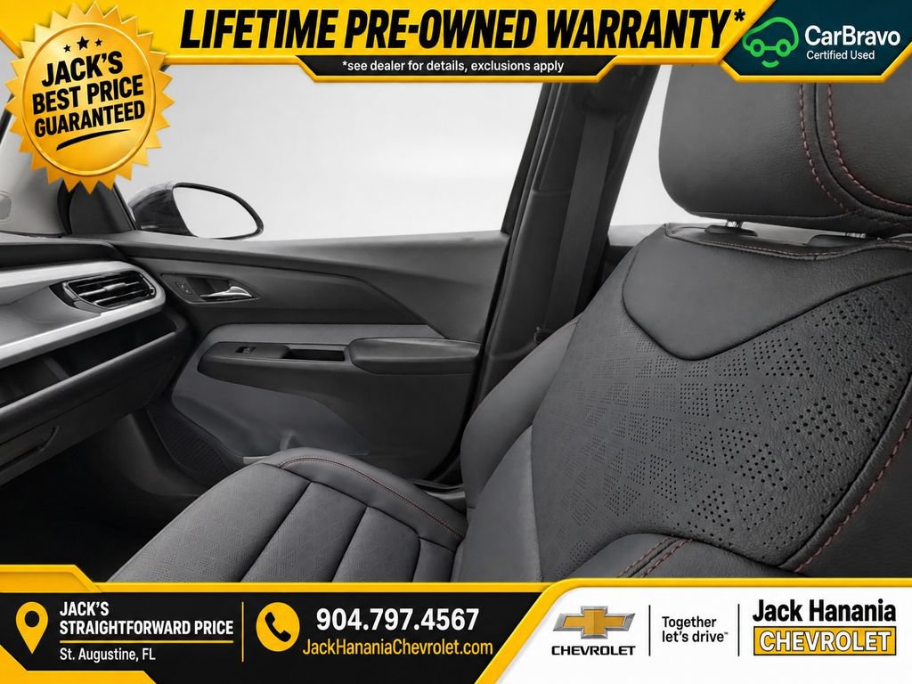 Used 2027 Chevrolet Bolt RS FWD image 17