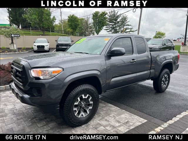 Used 2023 Toyota Tacoma SR w/ SR Convenience Package AWD/4WD image 2