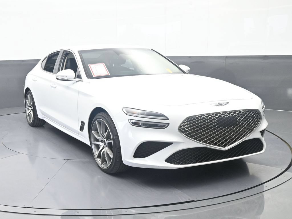 Used 2025 Genesis G70 2.5T RWD image 9