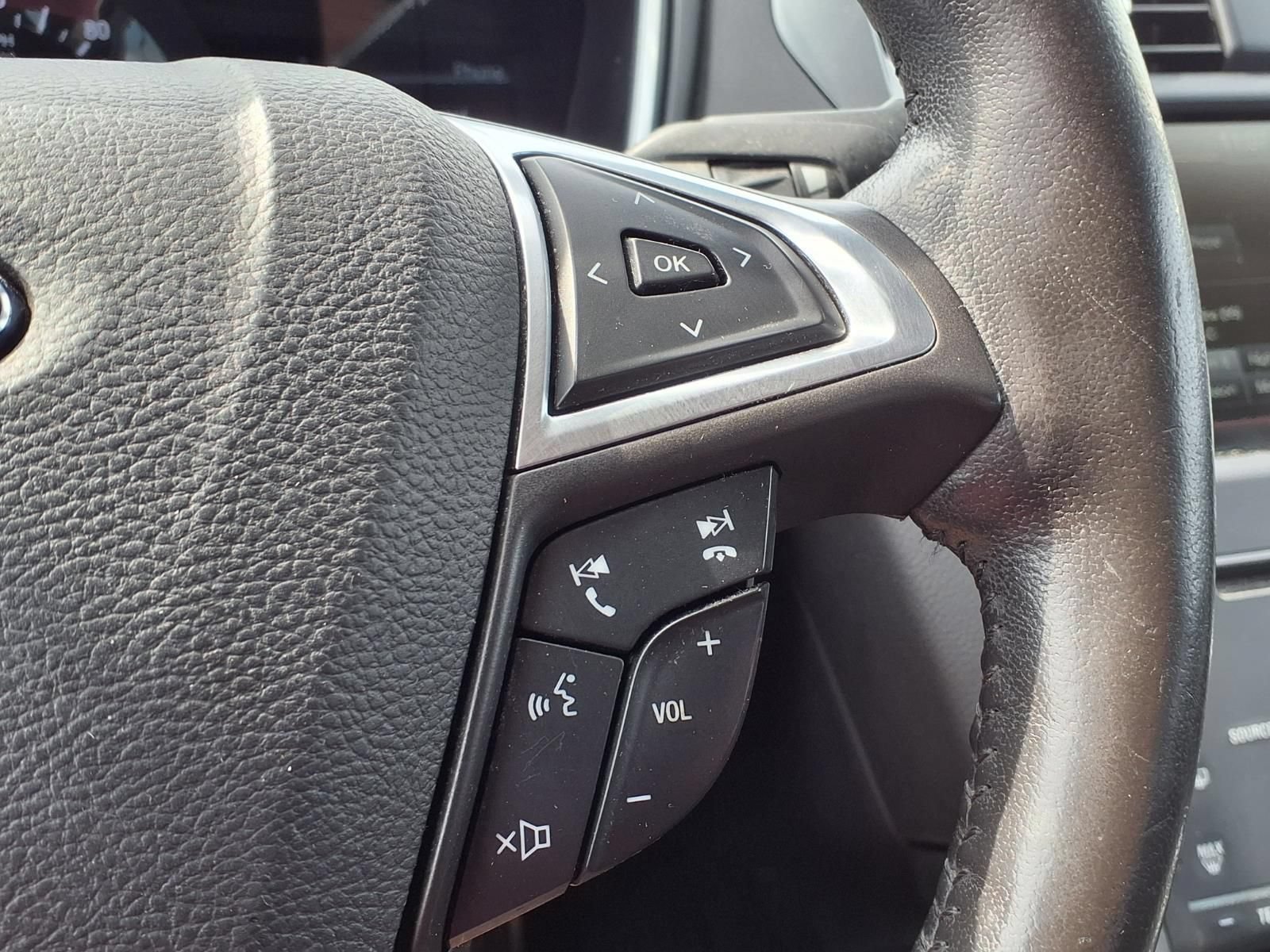 Used 2014 Ford Fusion Titanium FWD image 28