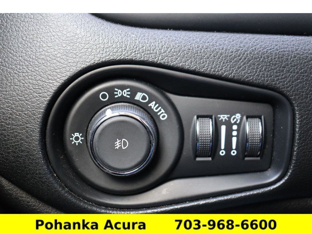 Used 2019 Jeep Renegade Altitude w/ Quick Order Package 2XM image 19