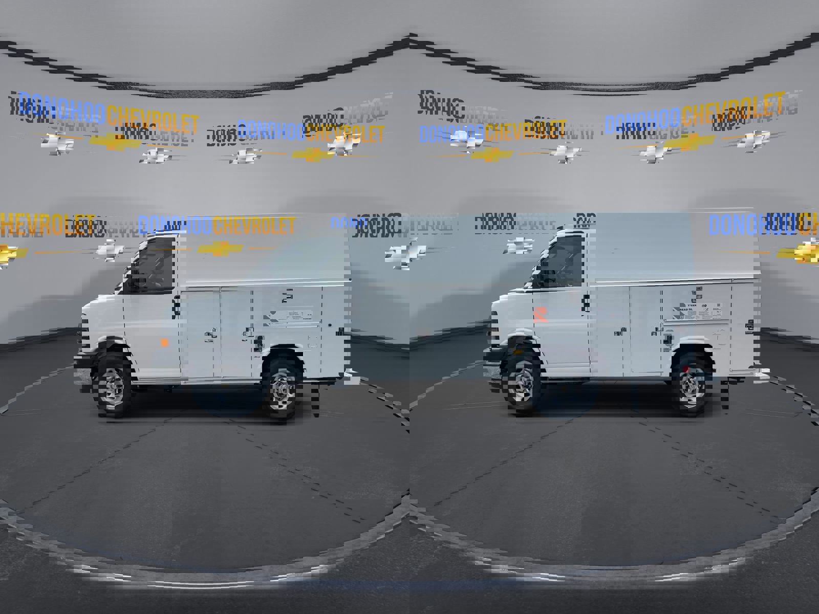 New 2025 Chevrolet Express 3500 w/ Power Convenience Package image 8