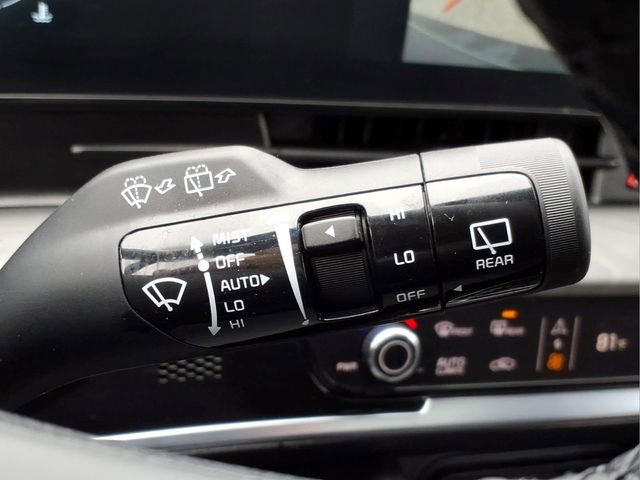 Used 2025 Kia Sportage X-Line w/ Premium Package AWD/4WD image 30