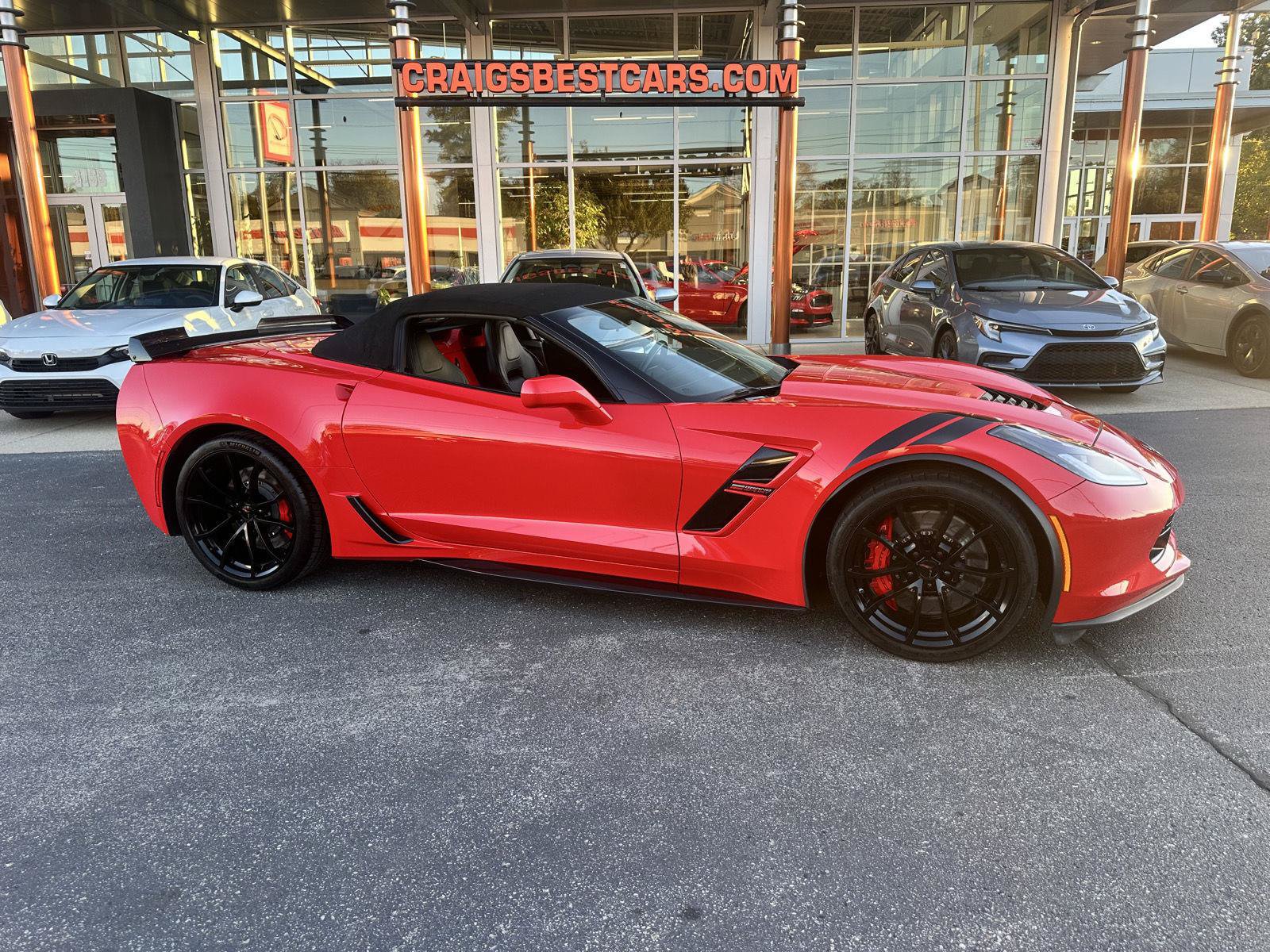 Used 2019 Chevrolet Corvette Grand Sport w/ Carbon Flash Badge Package RWD image 9