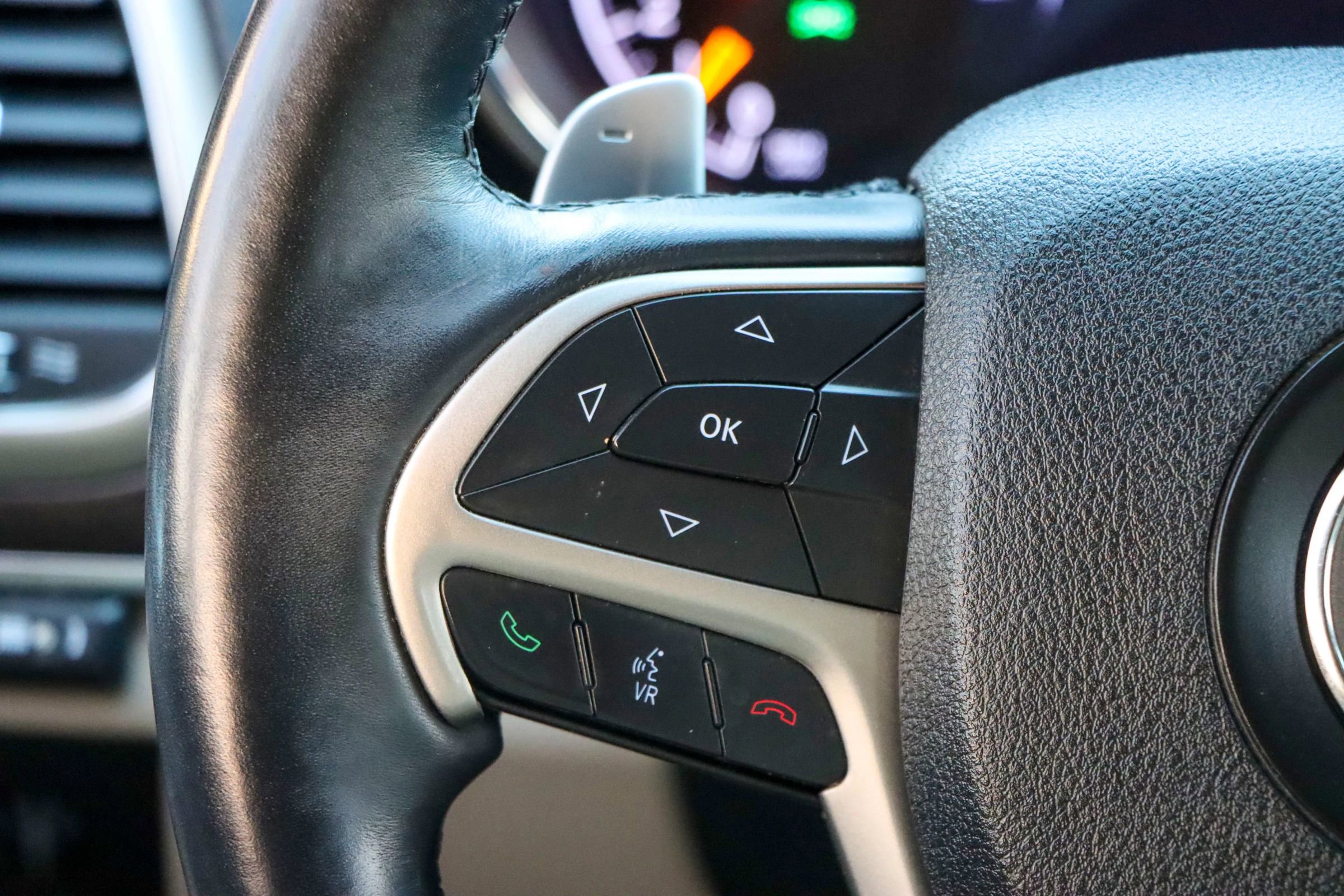 Used 2014 Jeep Grand Cherokee Limited image 28