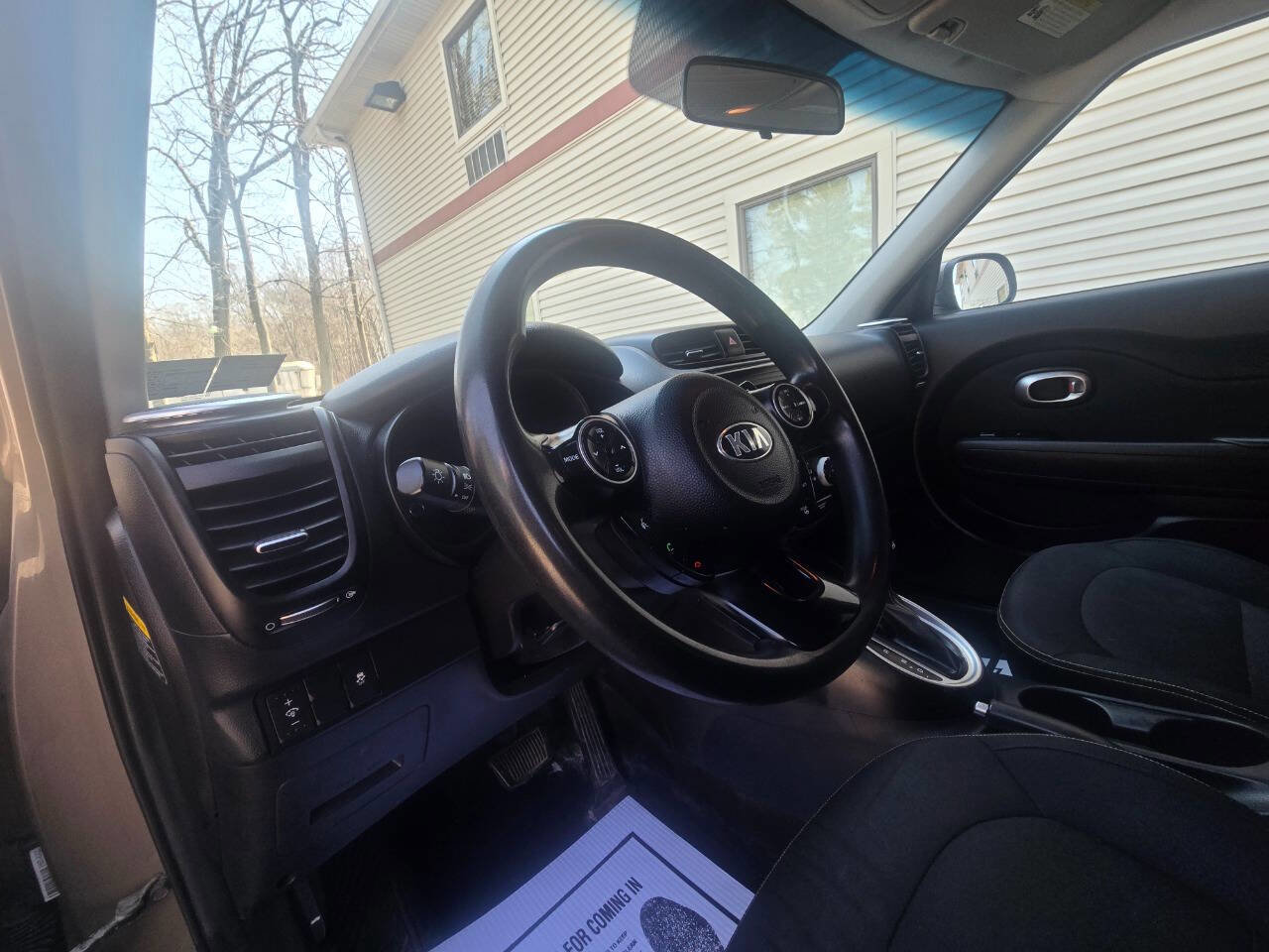 Used 2014 Kia Soul + image 19