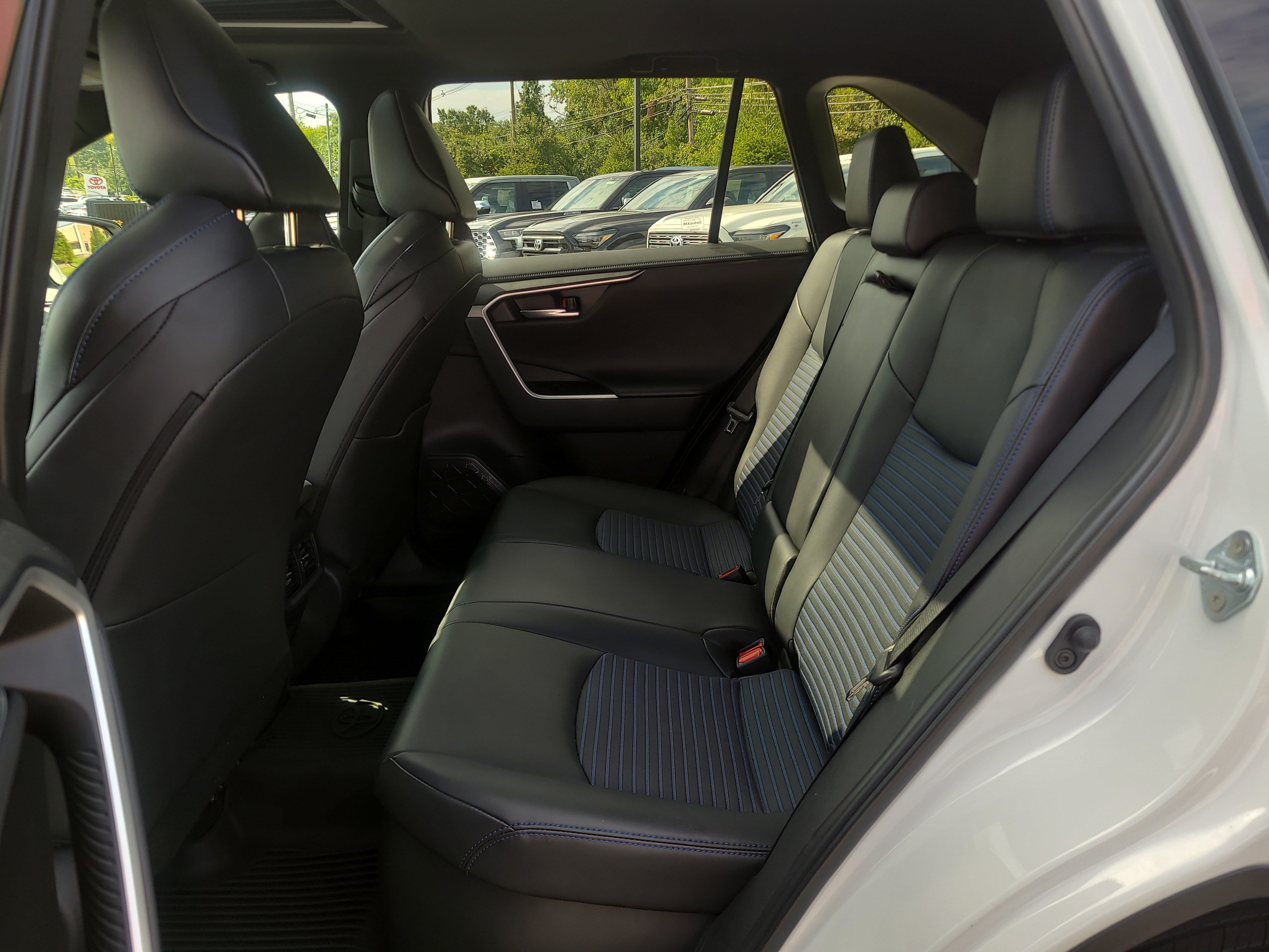 Certified 2024 Toyota RAV4 XSE w/ Advanced Technology Package AWD/4WD image 28