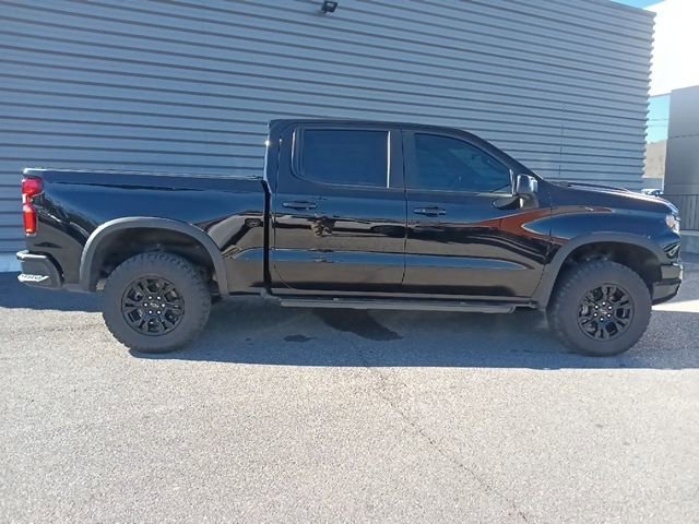 Used 2023 Chevrolet Silverado 1500 ZR2 w/ Technology Package image 2