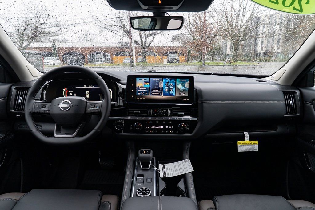 New 2026 Nissan Pathfinder Platinum AWD/4WD image 11