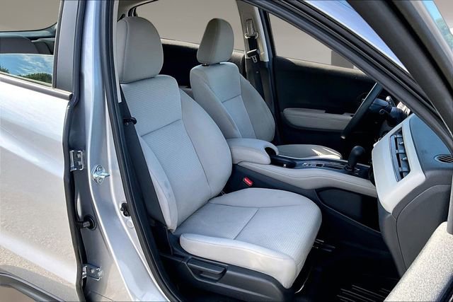 Used 2022 Honda HR-V LX image 25