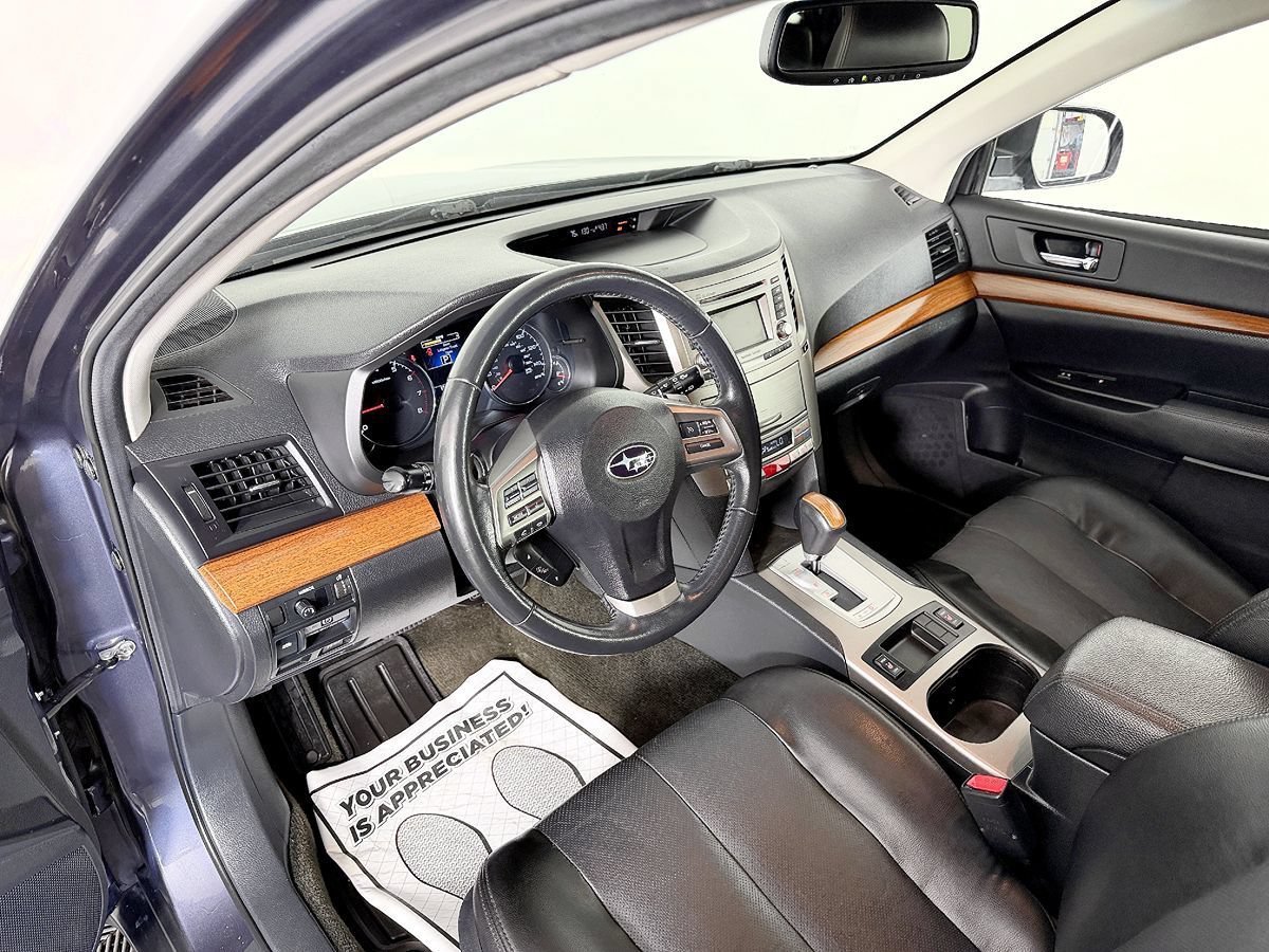 Used 2014 Subaru Outback 2.5i Limited w/ Moonroof Package AWD/4WD image 34