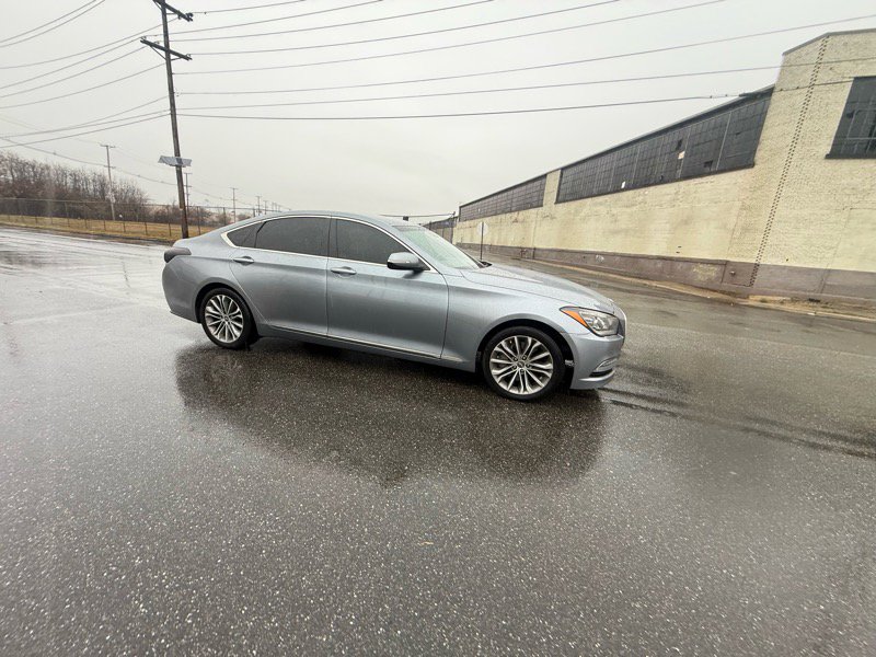 Used 2015 Hyundai Genesis 3.8 image 7