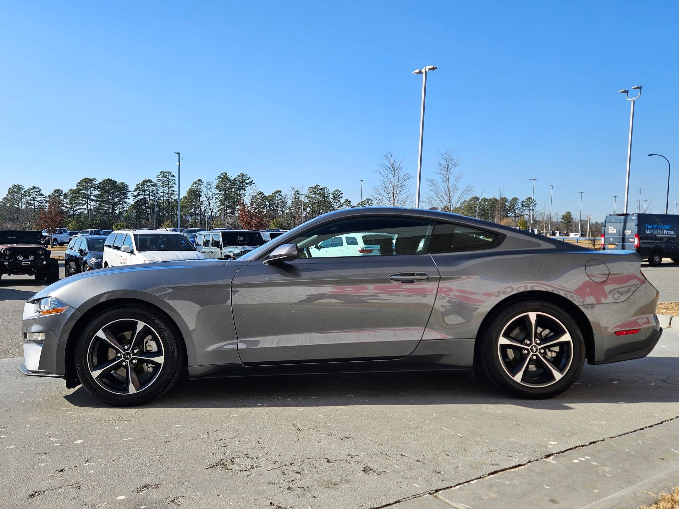 Used 2022 Ford Mustang Coupe w/ Equipment Group 101A image 4
