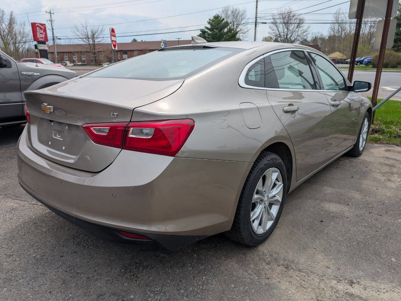 Used 2024 Chevrolet Malibu LT image 7