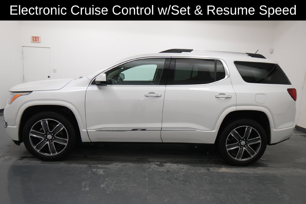 Used 2017 GMC Acadia Denali AWD/4WD image 4