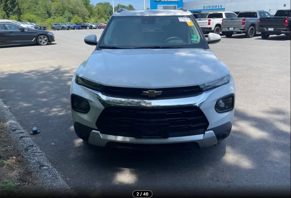 Used 2023 Chevrolet TrailBlazer LT w/ Convenience Package AWD/4WD image 3