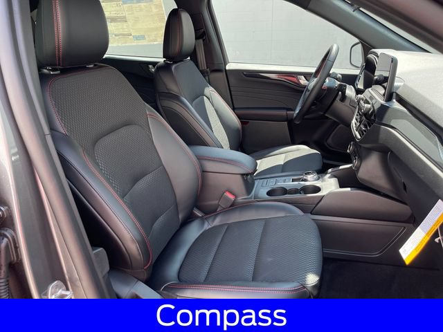 New 2026 Ford Escape ST-Line w/ Cold Weather Package AWD/4WD image 35