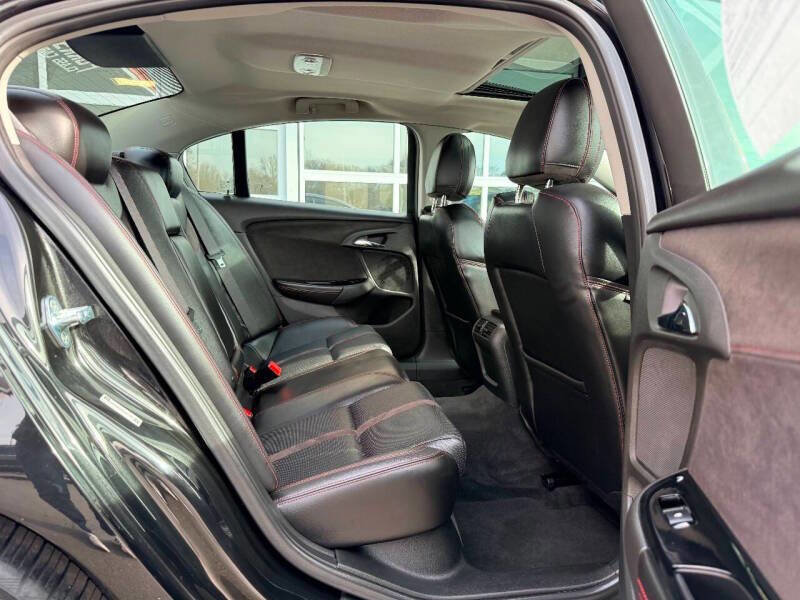 Used 2014 Chevrolet SS RWD image 34