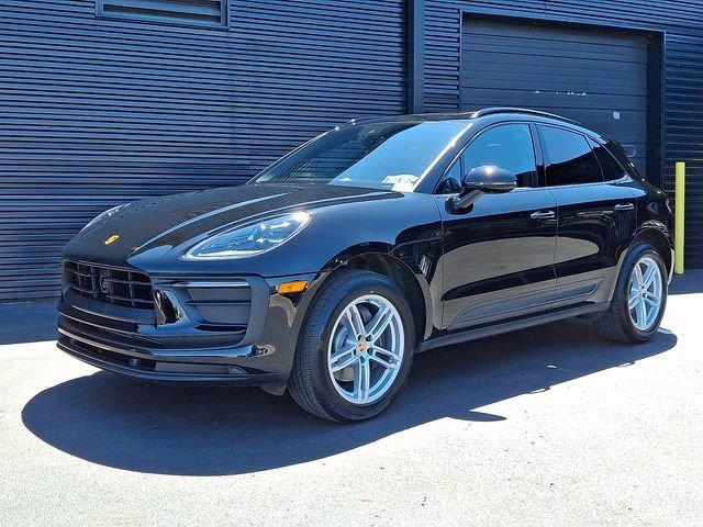 Certified 2023 Porsche Macan Turbo AWD/4WD image 1