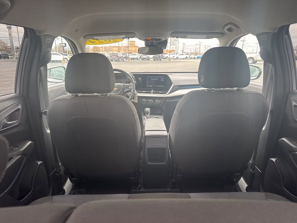 Used 2024 Chevrolet Trax LS image 10