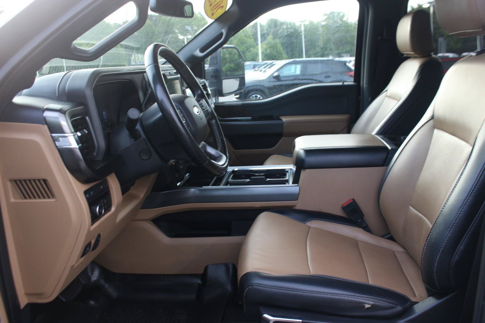 Used 2023 Ford F250 Lariat w/ Sport Appearance Package AWD/4WD image 16