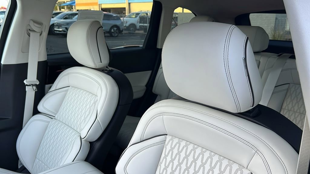 New 2026 Lincoln Nautilus Black Label w/ Jet Appearance Package image 14