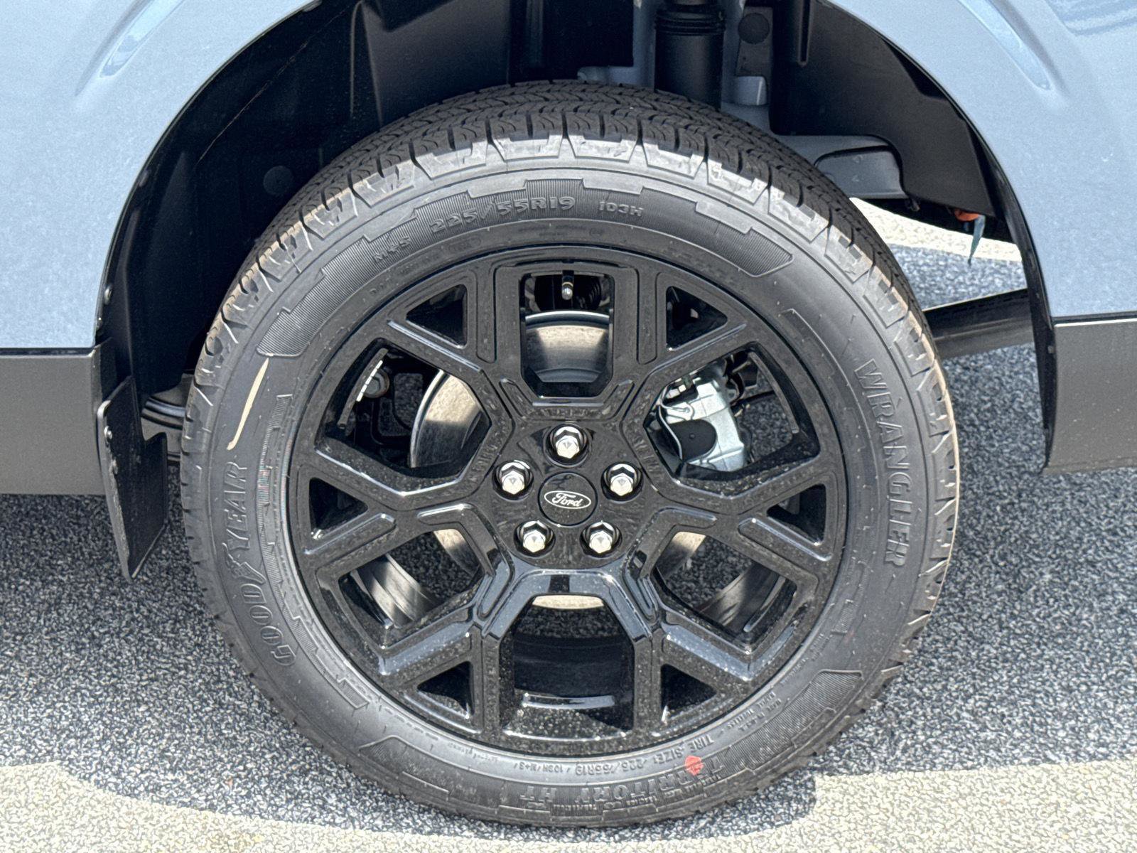 New 2025 Ford Maverick XLT w/ XLT Luxury Package image 9