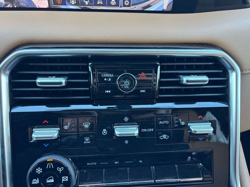 New 2025 Nissan Armada SL w/ Captain's Chari Seat Package image 13