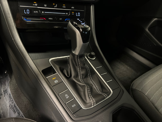 Certified 2025 Volkswagen Jetta S FWD image 20