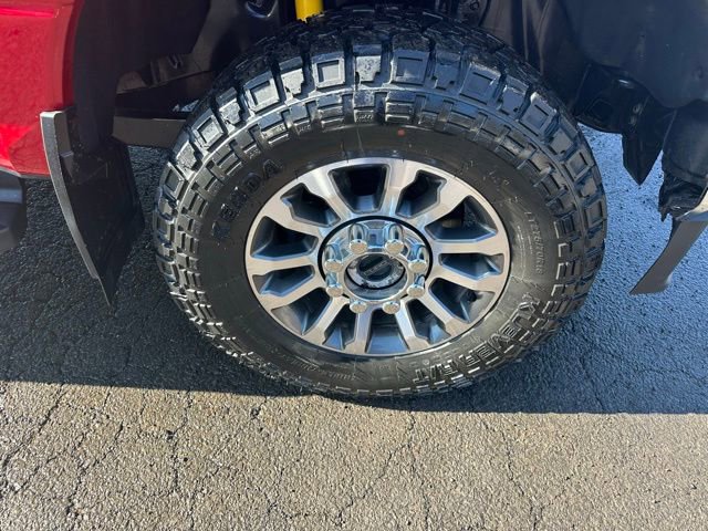 Used 2020 Ford F350 Lariat w/ Snow Plow/Camper Package image 14