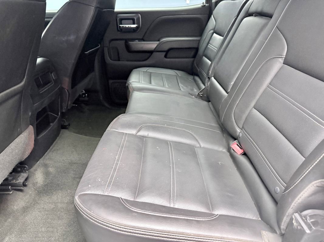 Used 2018 GMC Sierra 2500 Denali w/ Suspension Package, Off-Road AWD/4WD image 13