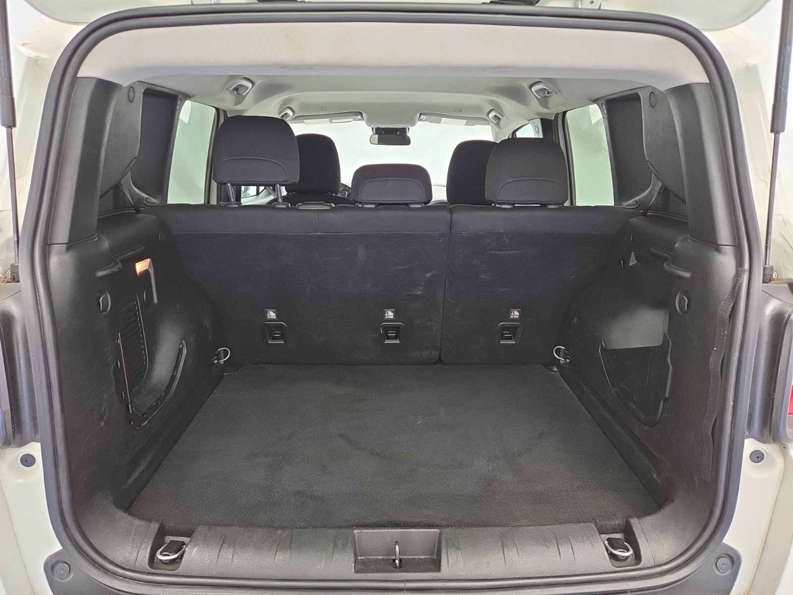 Certified 2022 Jeep Renegade Sport w/ Sport Appearance Group AWD/4WD image 29