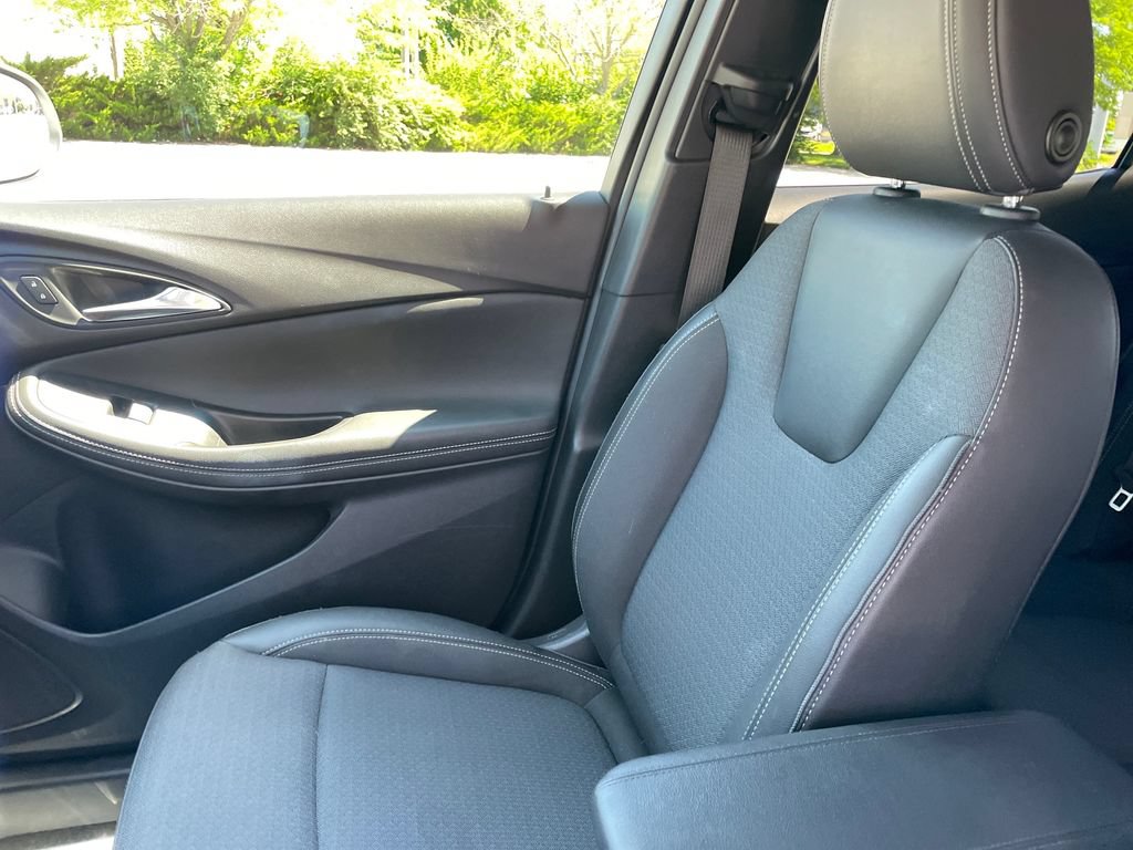 Used 2025 Buick Encore GX Preferred FWD image 16