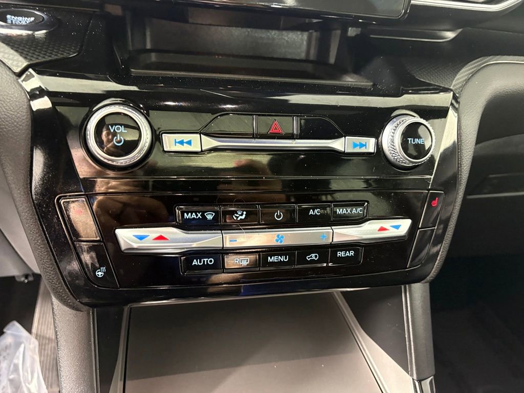 Certified 2023 Ford Explorer ST-Line w/ Class IV Trailer Tow Package image 19