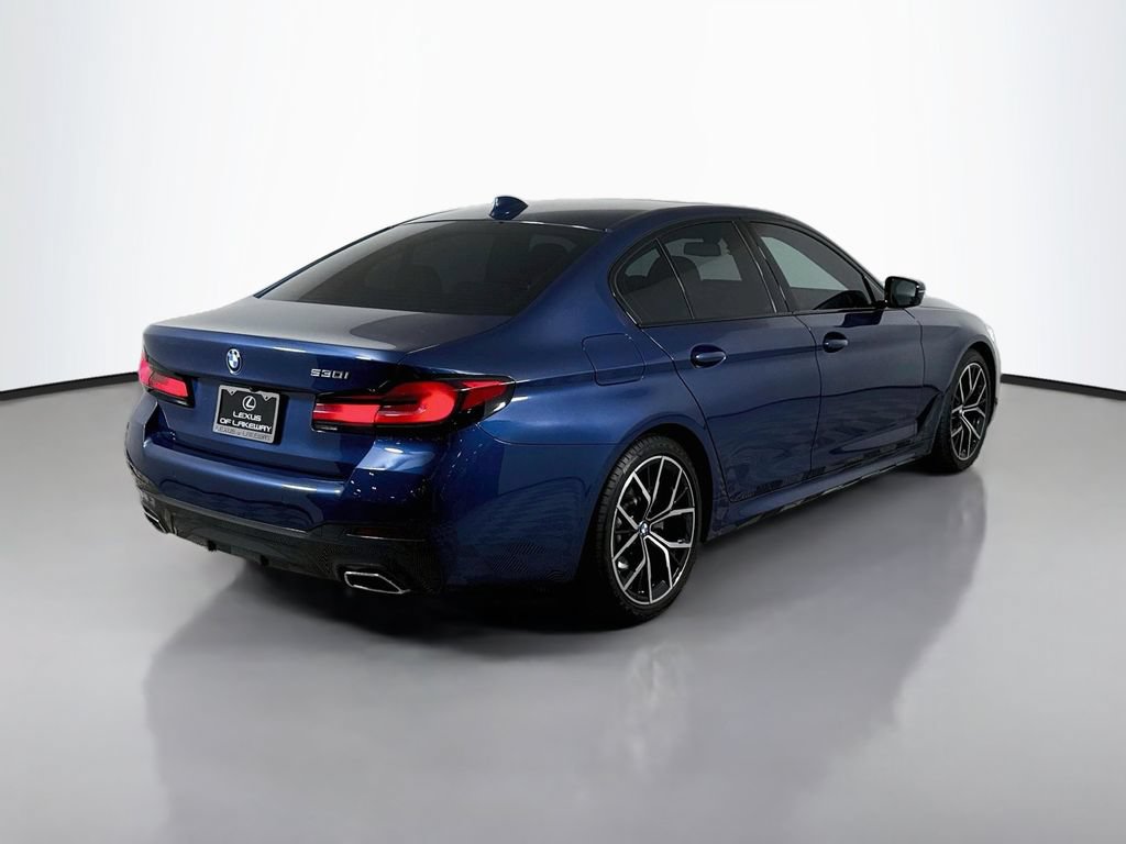 Used 2023 BMW 530i w/ M Sport Package RWD image 5