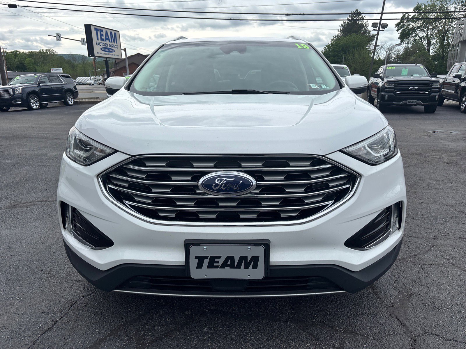 Used 2019 Ford Edge SEL w/ Equipment Group 201A AWD/4WD image 2