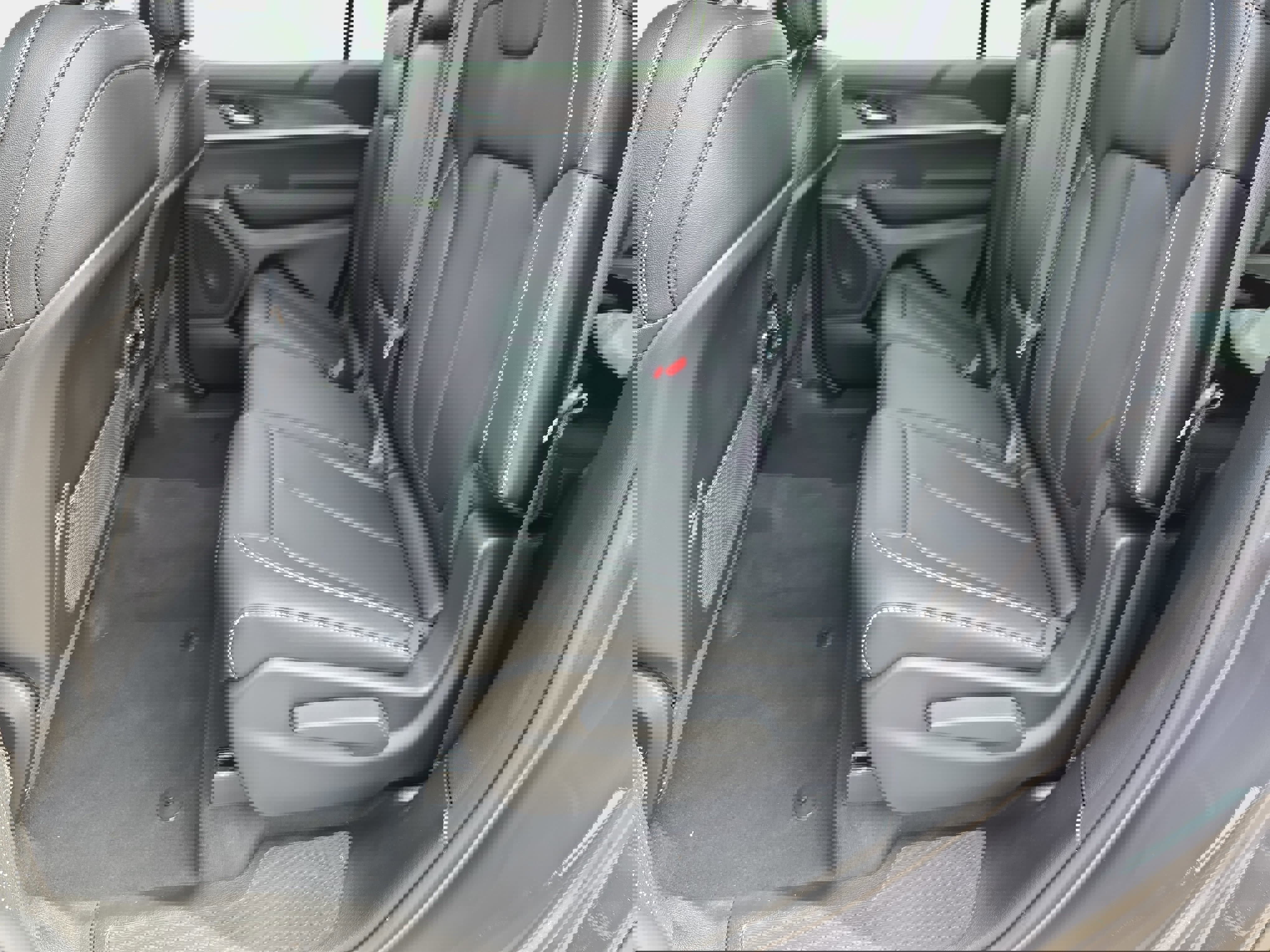 Used 2025 Jeep Grand Cherokee L Limited image 10