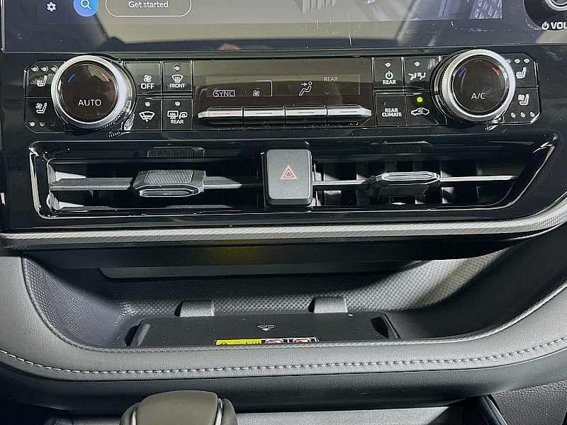 New 2026 Toyota Highlander Platinum image 20