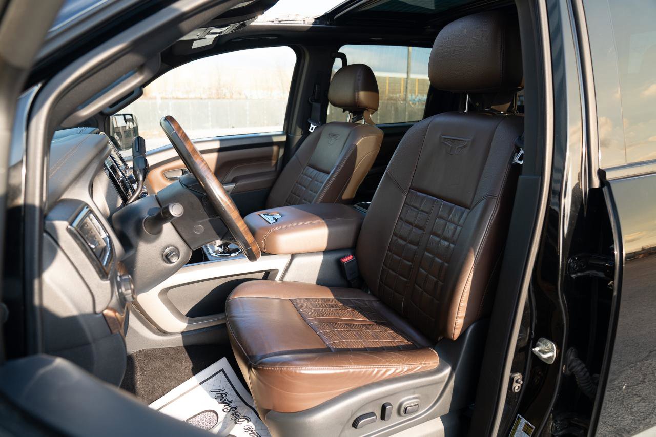 Used 2020 Nissan Titan Platinum Reserve w/ Moonroof Package image 24