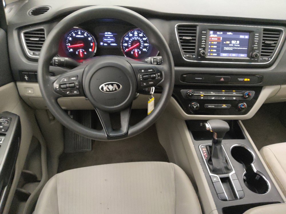 Used 2019 Kia Sedona L FWD image 22