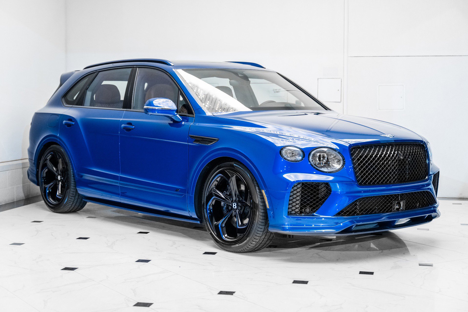 New 2025 Bentley Bentayga image 7