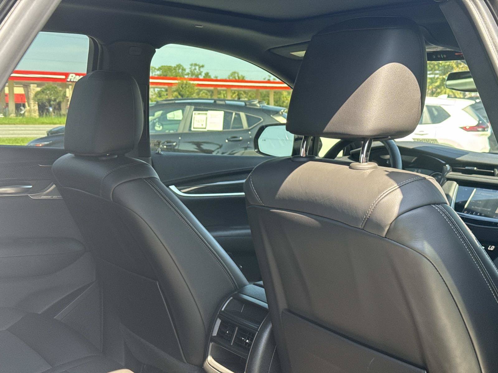 Used 2025 Cadillac XT5 Sportv AWD/4WD image 28