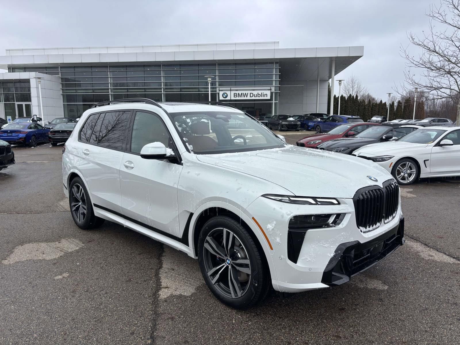 New 2026 BMW X7 xDrive40i w/ M Sport Package