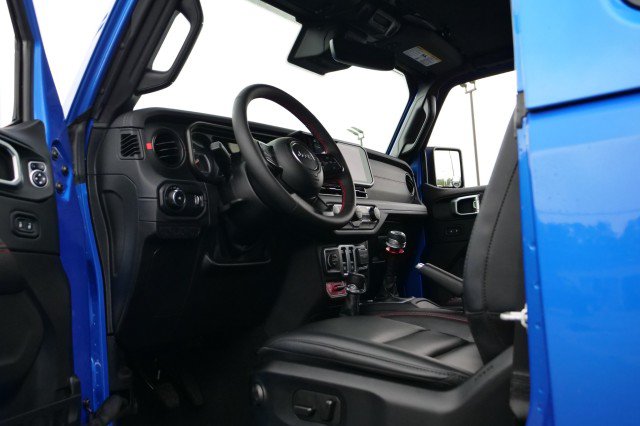 Used 2024 Jeep Wrangler Rubicon AWD/4WD image 27