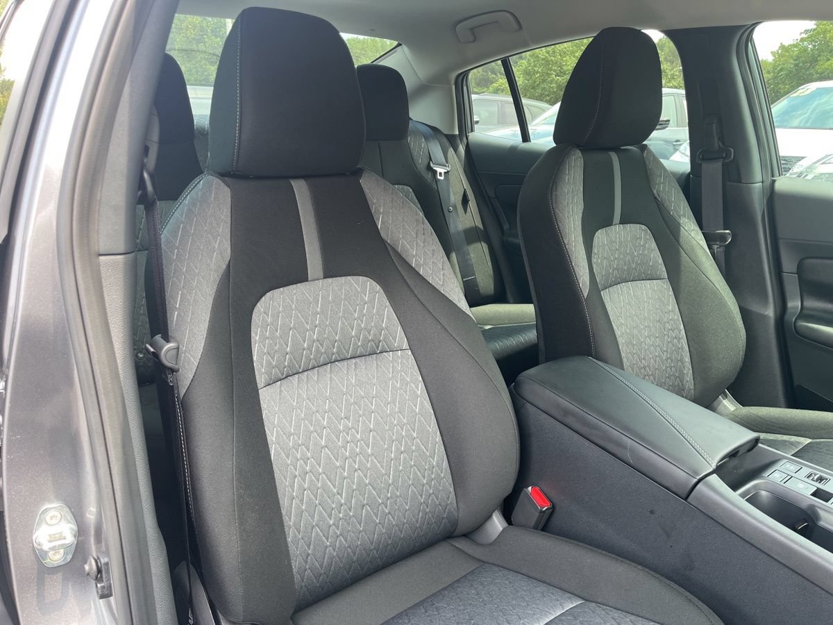 Used 2026 Nissan Sentra SV w/ Floor Mat Package FWD image 41