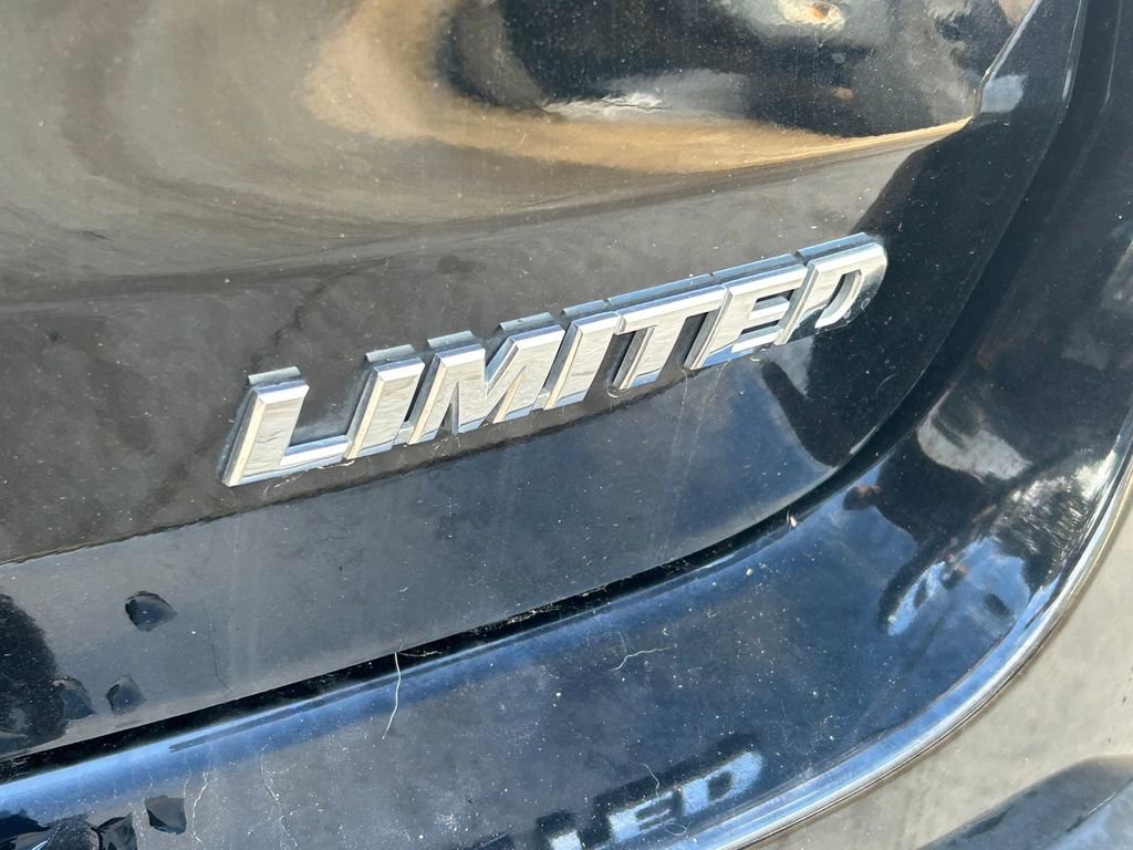Used 2019 Toyota Highlander Limited Platinum AWD/4WD image 14