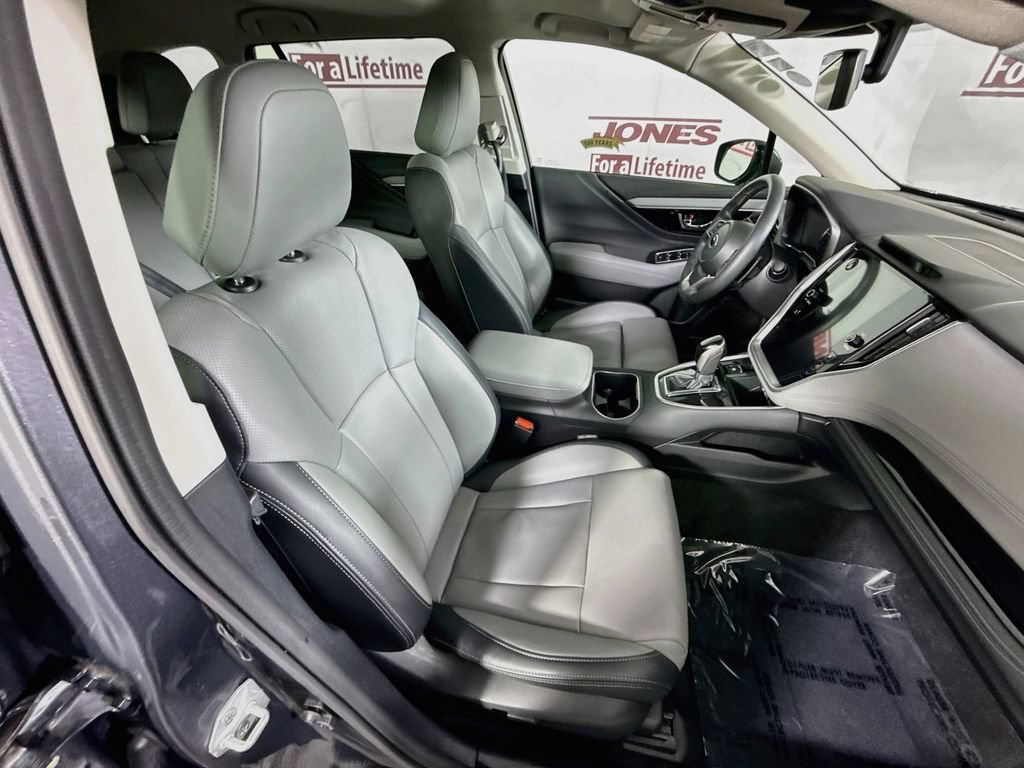 Used 2023 Subaru Outback Limited AWD/4WD image 35